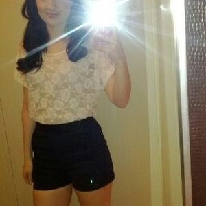 Meet your Posher, Magdalena